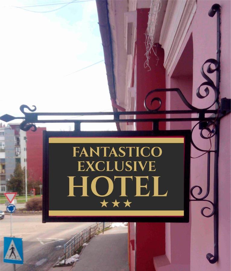 Fantastico Exlcusive Hotel Senta Exteriör bild