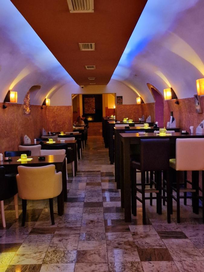 Fantastico Exlcusive Hotel Senta Exteriör bild