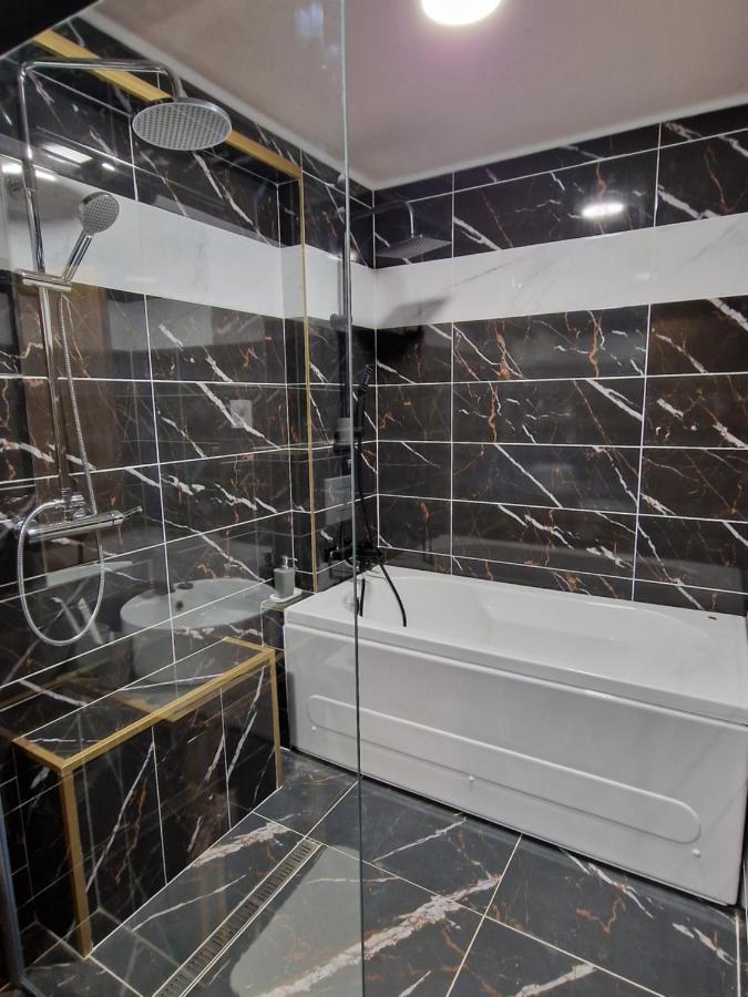 Fantastico Exlcusive Hotel Senta Exteriör bild